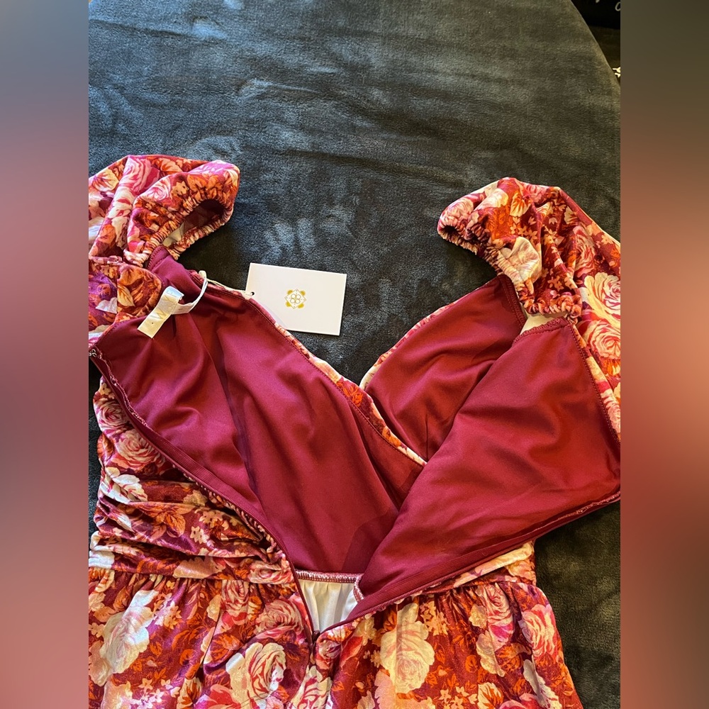 WAYF long-sleeve peplum top w/ floral print. Sweetheart neck. Red, cream. S. NWT - Picture 8 of 12